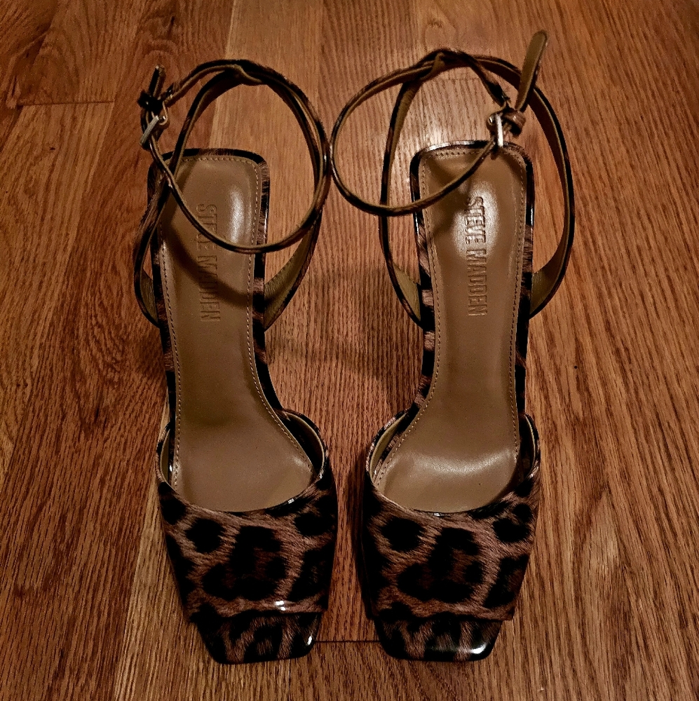 Steve Madden Brown Leopard Heels